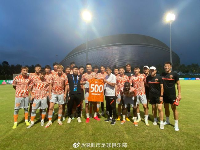 如果他孙兴慜缺阵，在对阵铁锤队的比赛中再次替补出场的理查利森很可能会在中锋位置上首发登场，而近期伤愈复出的萨尔也很有可能重返首发阵容，霍伊别尔则预计重回替补席。